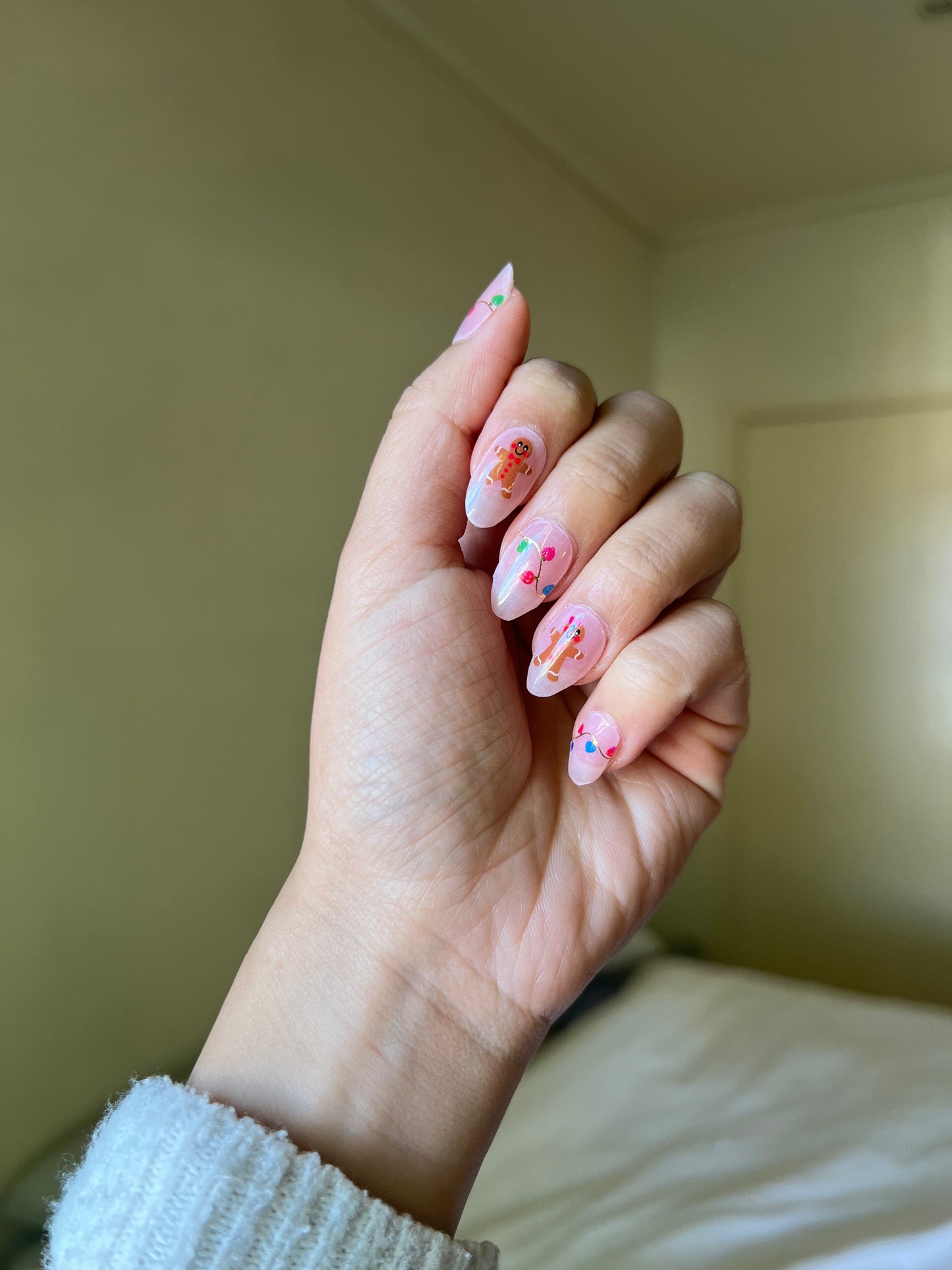 NEW Festive Gingerbread Fairy Lights DIY Semicured Gel Nail Sticker Kit (Christmas Limited Edition)